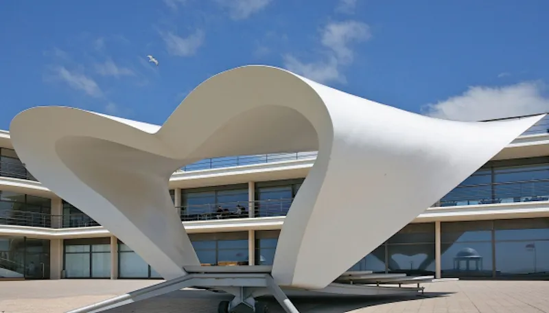 Classic Modernist pavilion, T74 (photo 6)