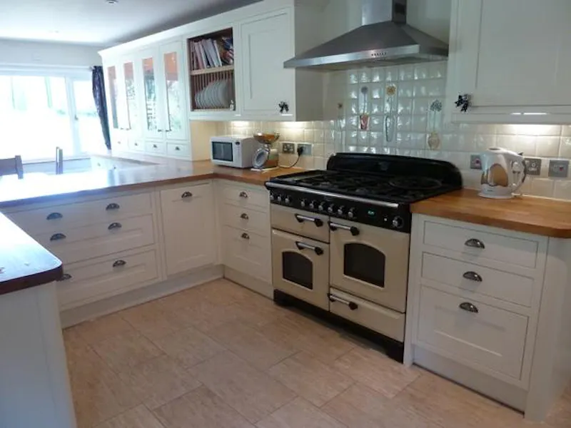 East Grinstead bungalow, C789 (photo 4)