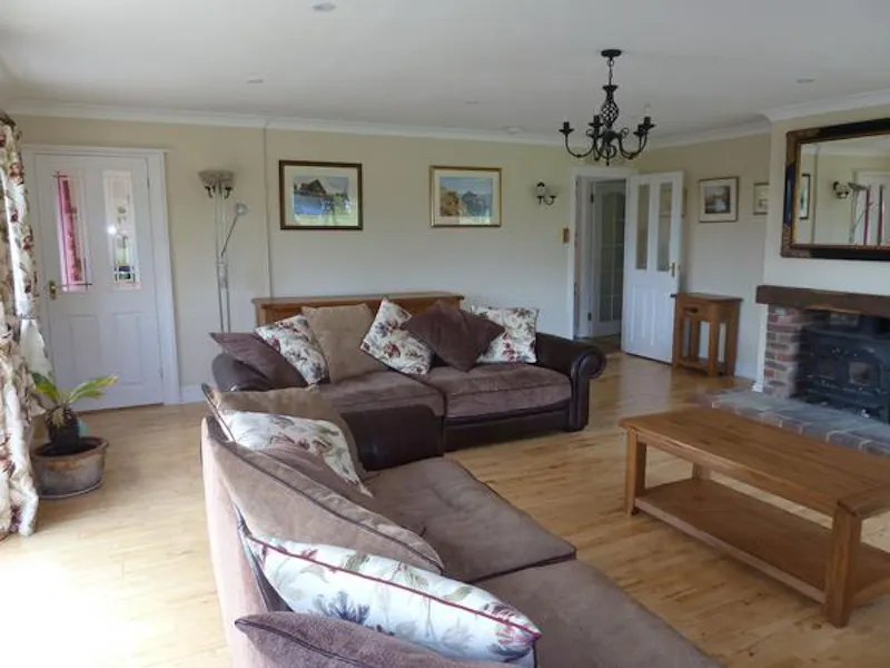 East Grinstead bungalow, C789 (photo 13)
