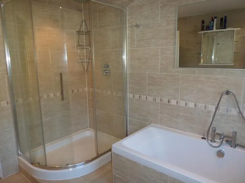 Shower at East Grinstead bungalow, C789 (photo 23)