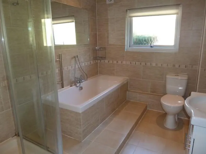 Bathroom at East Grinstead bungalow, C789 (photo 24)