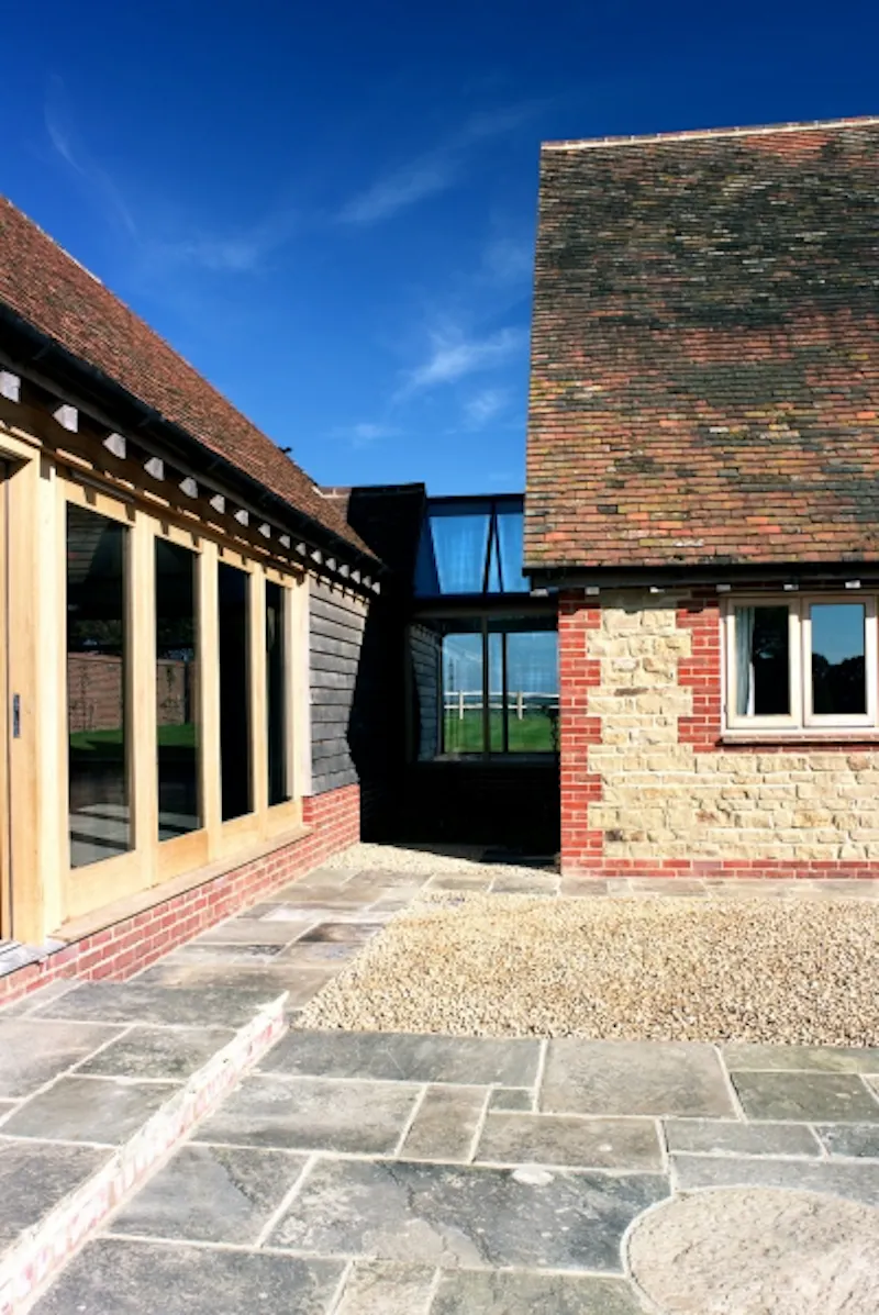 Terrace/Patio at Film location L617 in West Sussex (photo 31)