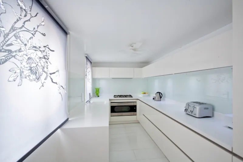 Kitchen at Glamorous Knightsbridge house, A1216 (photo 20)