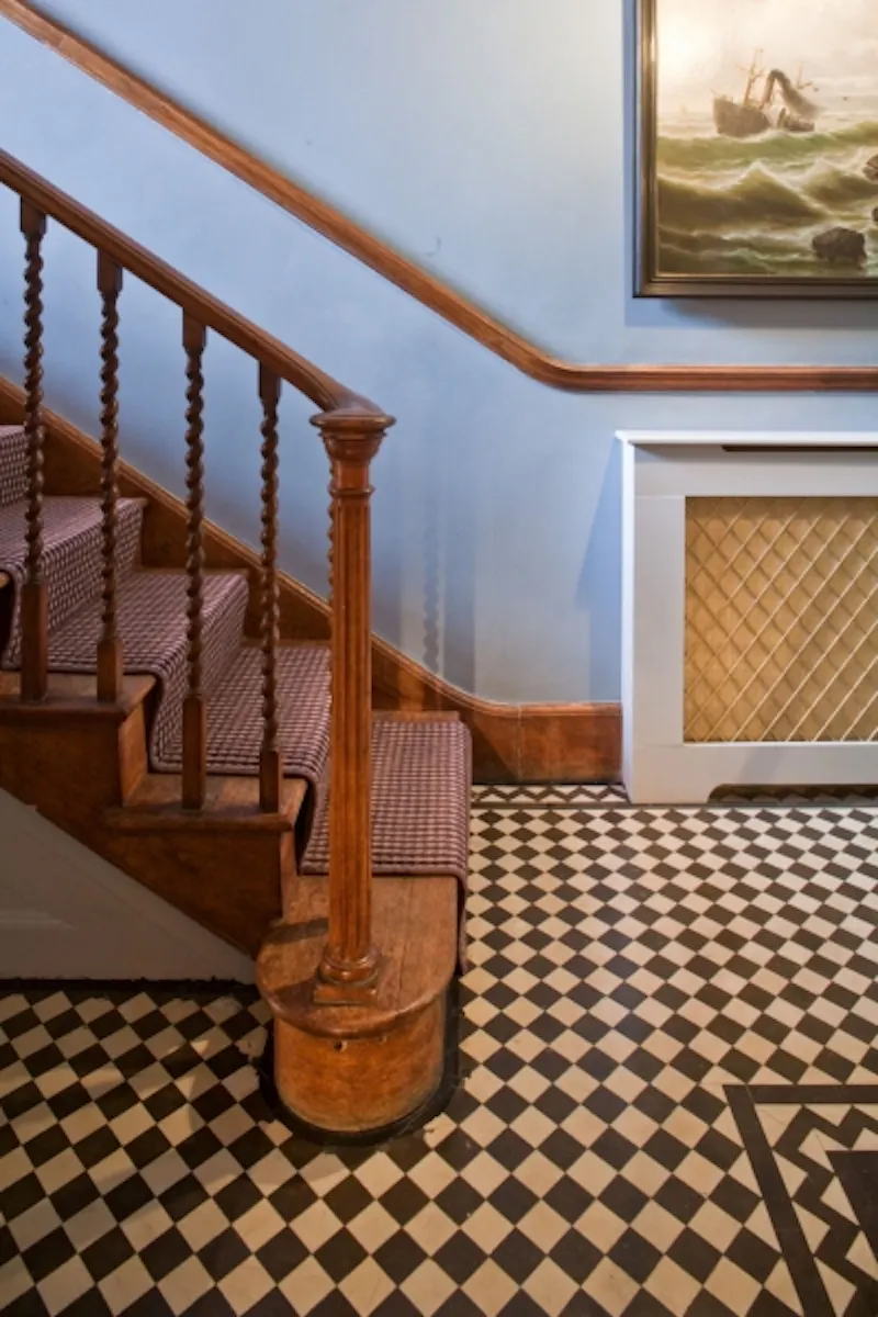Staircase at Glamorous Knightsbridge house, A1216 (photo 26)