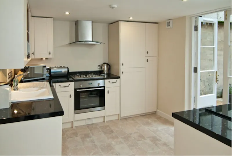 Traditional Bath townhouse, A1218 (photo 3)
