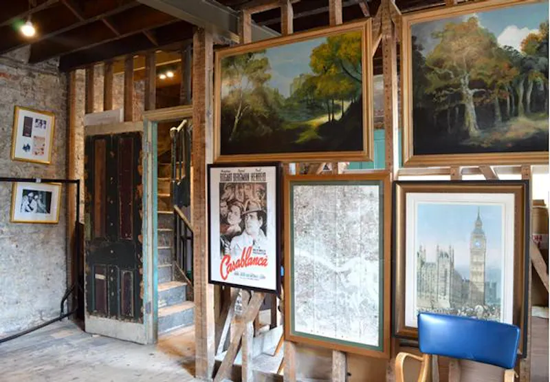 Shadwell music hall, P208 (photo 12)