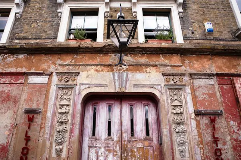 Shadwell music hall, P208 (photo 23)