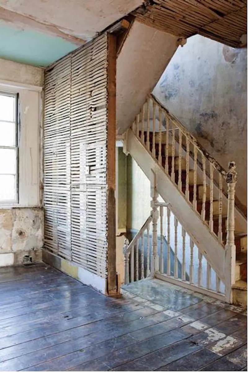 Staircase at Eclectic Stoke Newington house, B1516 (photo 10)