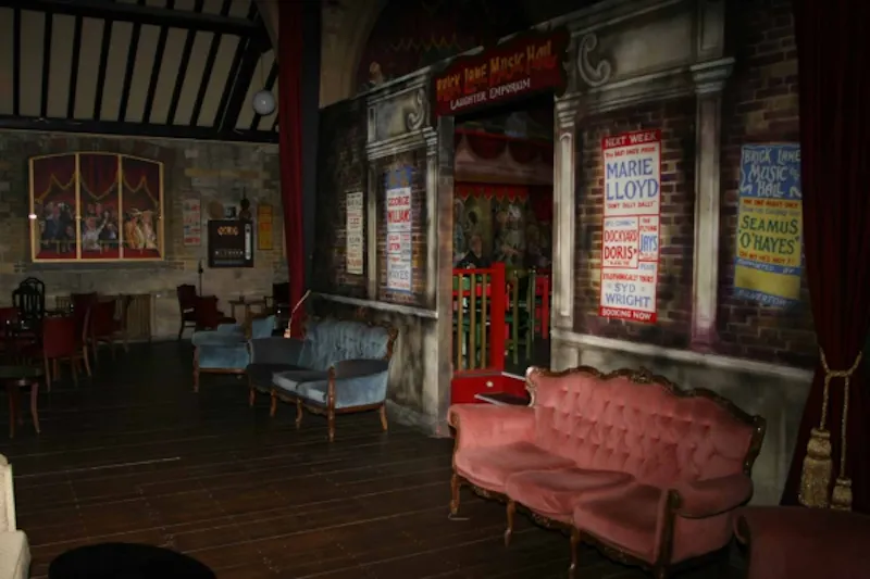 Church music hall in Royal Docks, P495 (photo 7)