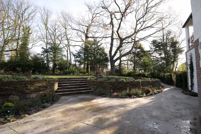 Film location D2013 in London (photo 39)