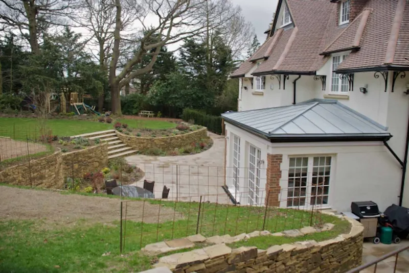 Film location D2013 in London (photo 42)