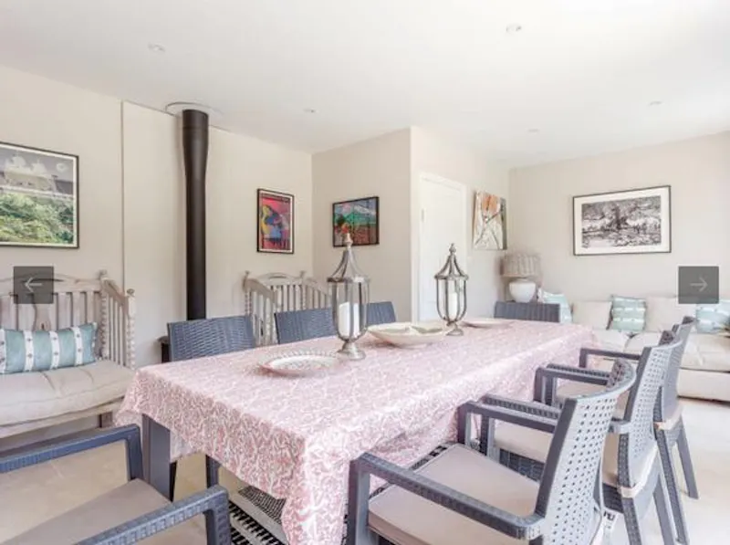 Dining room at Idyllic old rectory in Balcombe, A1219 (photo 12)