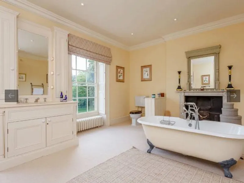 Bathroom at Idyllic old rectory in Balcombe, A1219 (photo 19)
