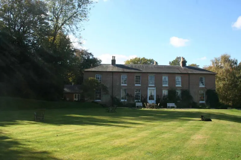 Garden at Idyllic old rectory in Balcombe, A1219 (photo 32)