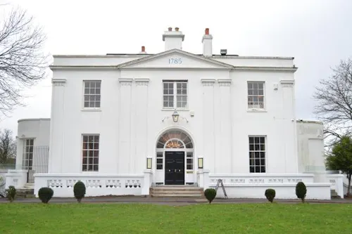 Dulwich restaurant and venue, A1220