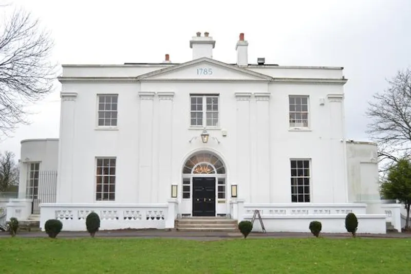Dulwich restaurant and venue, A1220 (photo 1)