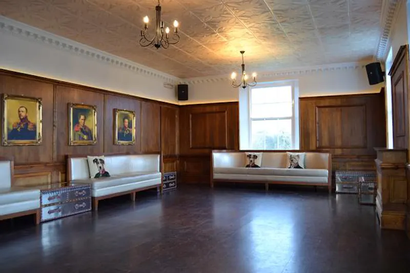 Panelling at Dulwich restaurant and venue, A1220 (photo 23)