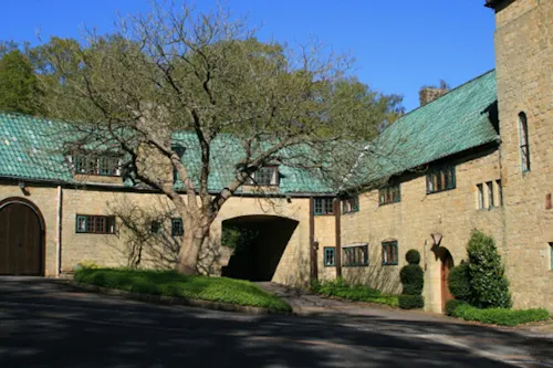 Cranleigh Arts and Crafts house, E330