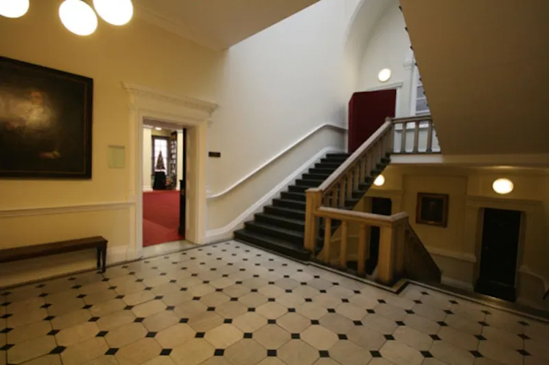 Staircase at Whitehall banqueting hall, P385 (photo 7)