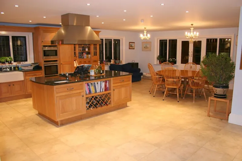 Film location E329 in Surrey (photo 6)