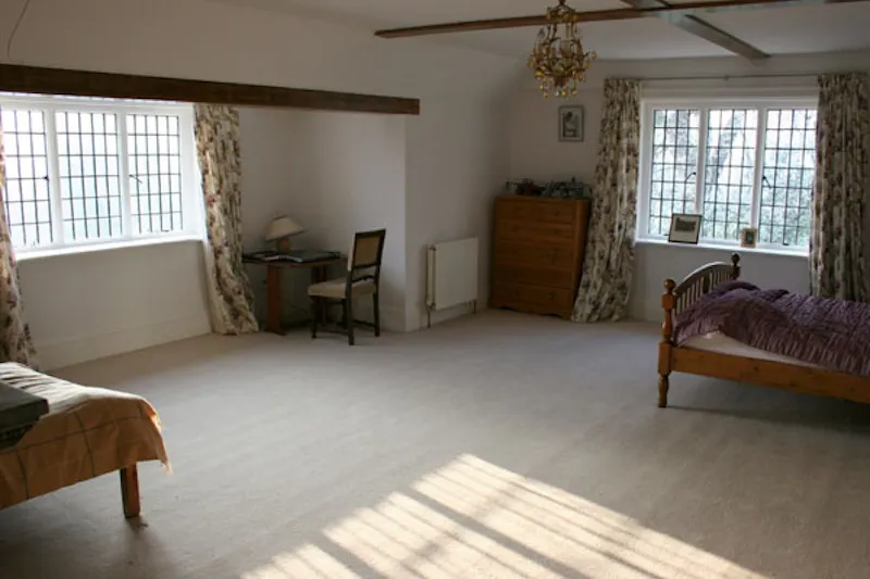 Film location E329 in Surrey (photo 20)