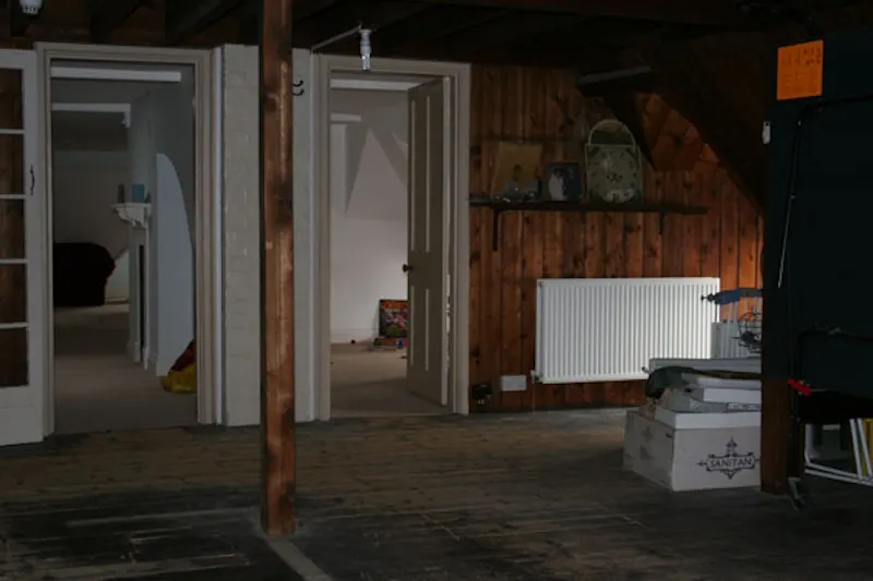 Film location E329 in Surrey (photo 43)