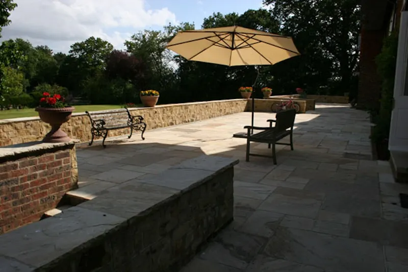 Film location E329 in Surrey (photo 44)
