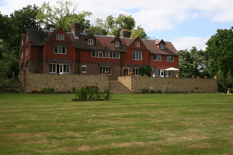 Film location E329 in Surrey (photo 50)