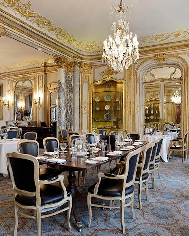 Dining room at Mayfair private members' club, R734 (photo 6)