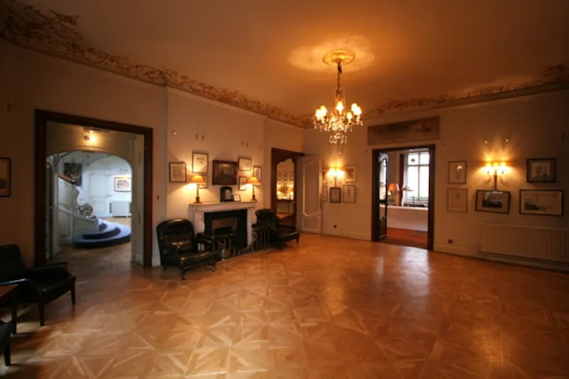 Mayfair private members' club, R734 (photo 13)