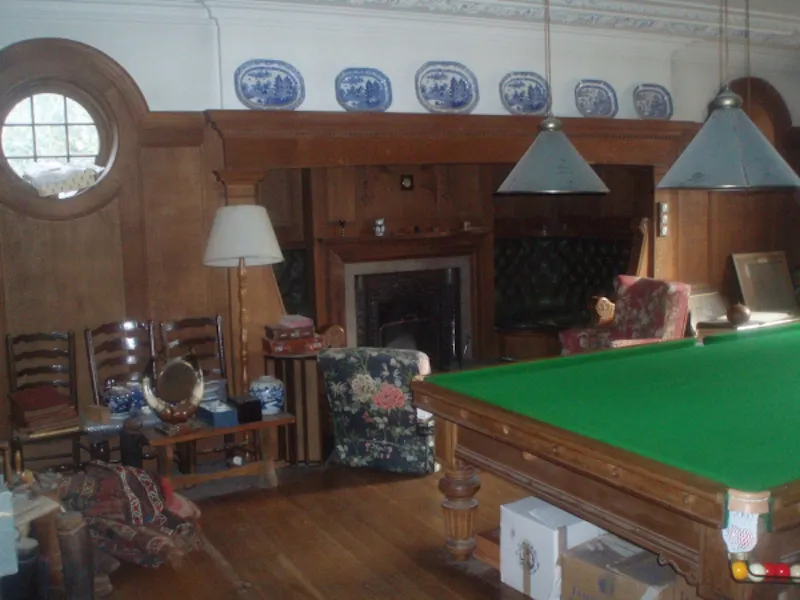 Games room at Film location E335 in Surrey (photo 7)