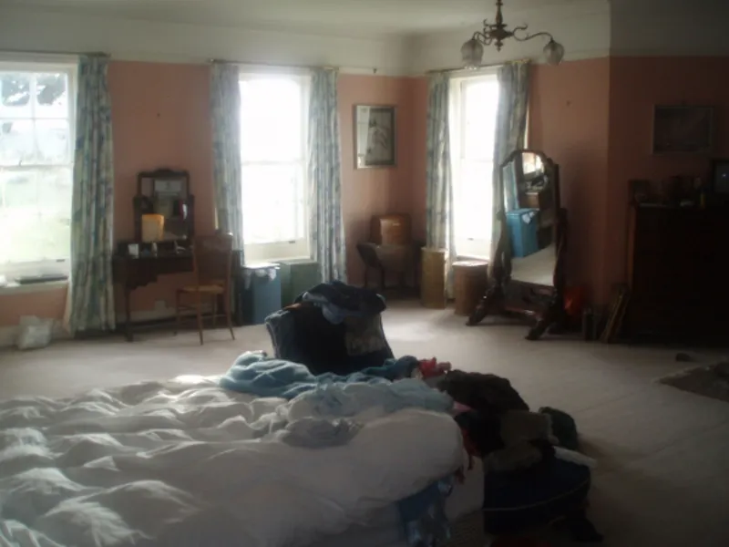Film location E335 in Surrey (photo 17)