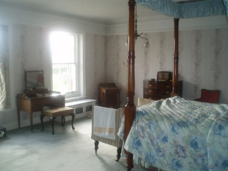 Film location E335 in Surrey (photo 19)