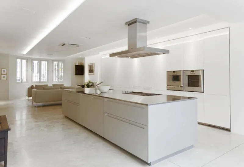 Kitchen at Stylish Hammersmith house, B1518 (photo 7)