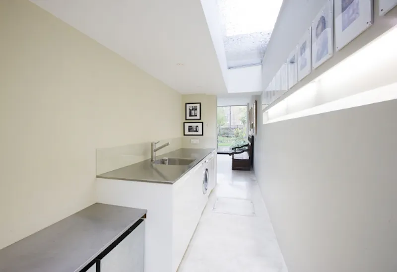 Utility room at Stylish Hammersmith house, B1518 (photo 11)