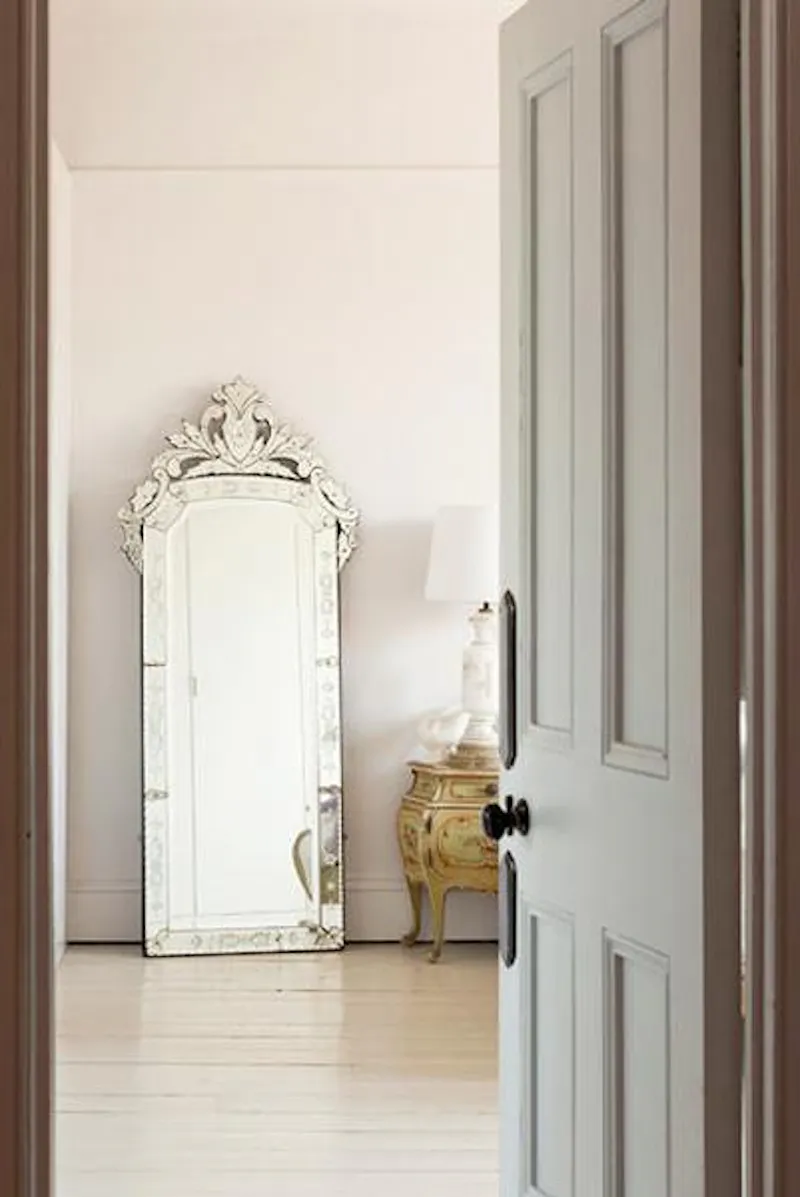 Eclectic Kilburn location house, B1166 (photo 29)
