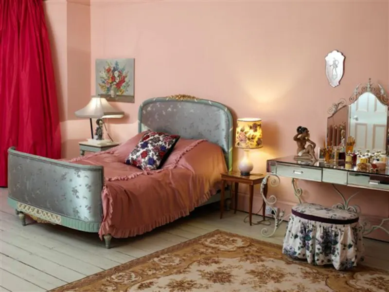 Bedroom at Eclectic Kilburn location house, B1166 (photo 32)