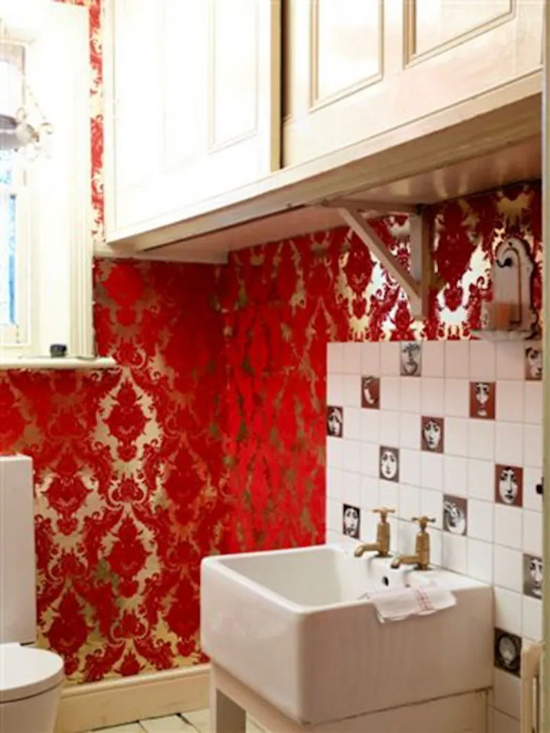 Bathroom at Eclectic Kilburn location house, B1166 (photo 46)