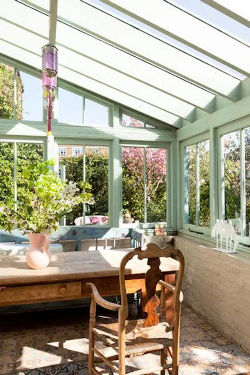 Eclectic Kilburn location house, B1166 (photo 51)