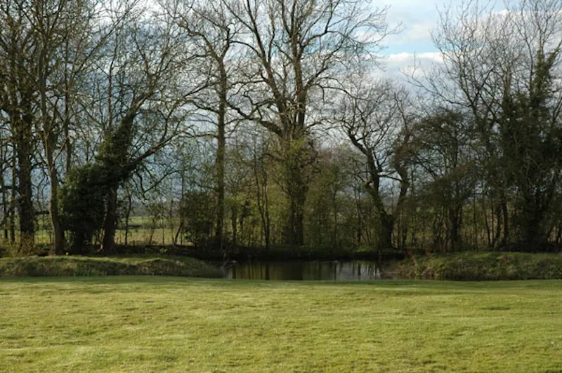 Re-styled rectory in Cottered, A1222 (photo 49)
