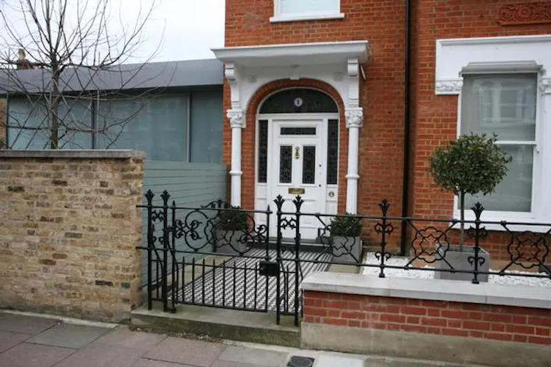 Contemporary Balham house, B1521 (photo 1)