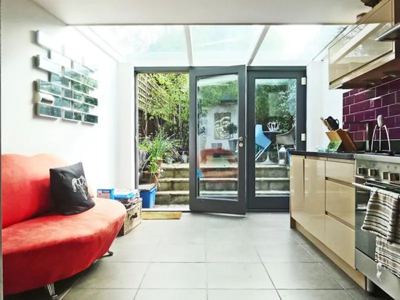 French doors at Colourful Elephant & Castle house, A1225 (photo 2)