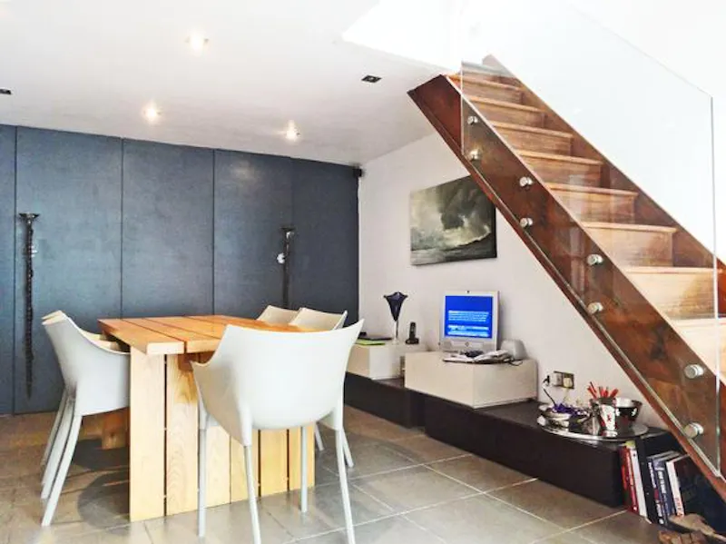 Dining room at Colourful Elephant & Castle house, A1225 (photo 8)