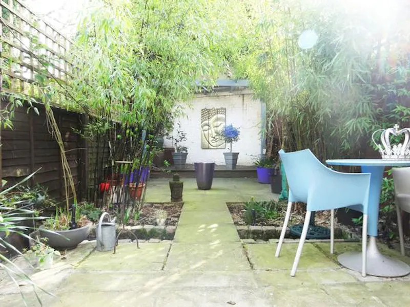 Garden at Colourful Elephant & Castle house, A1225 (photo 33)