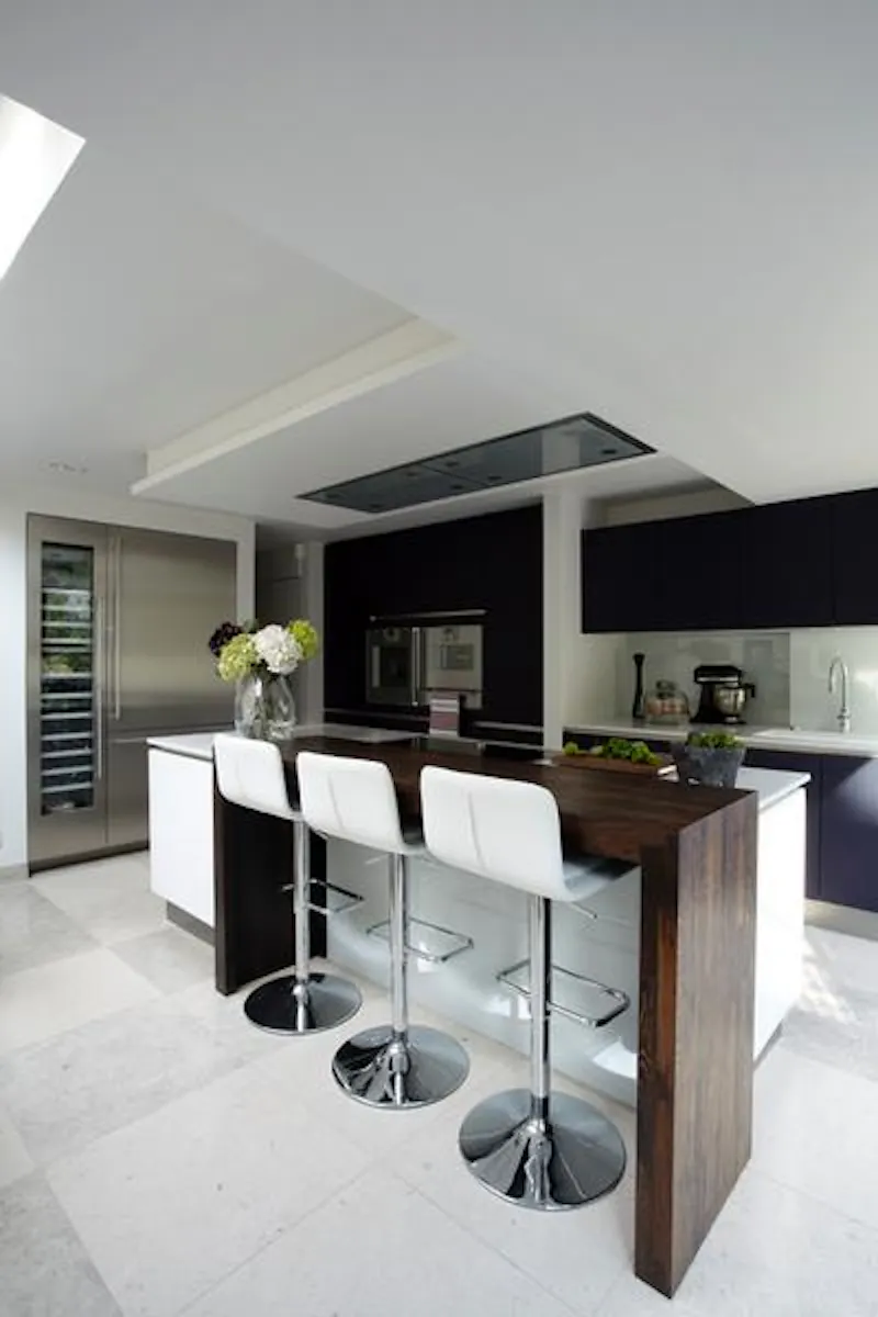 Monochrome Clapham house, K328 (photo 11)