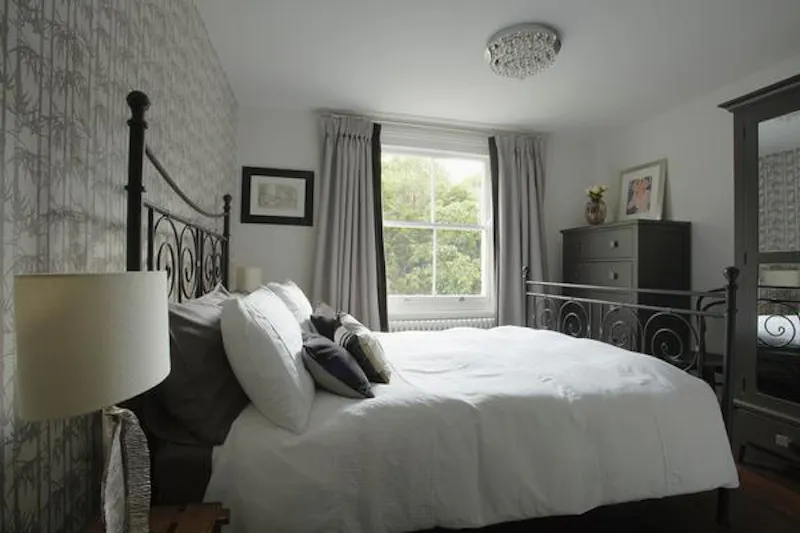 Monochrome Clapham house, K328 (photo 20)