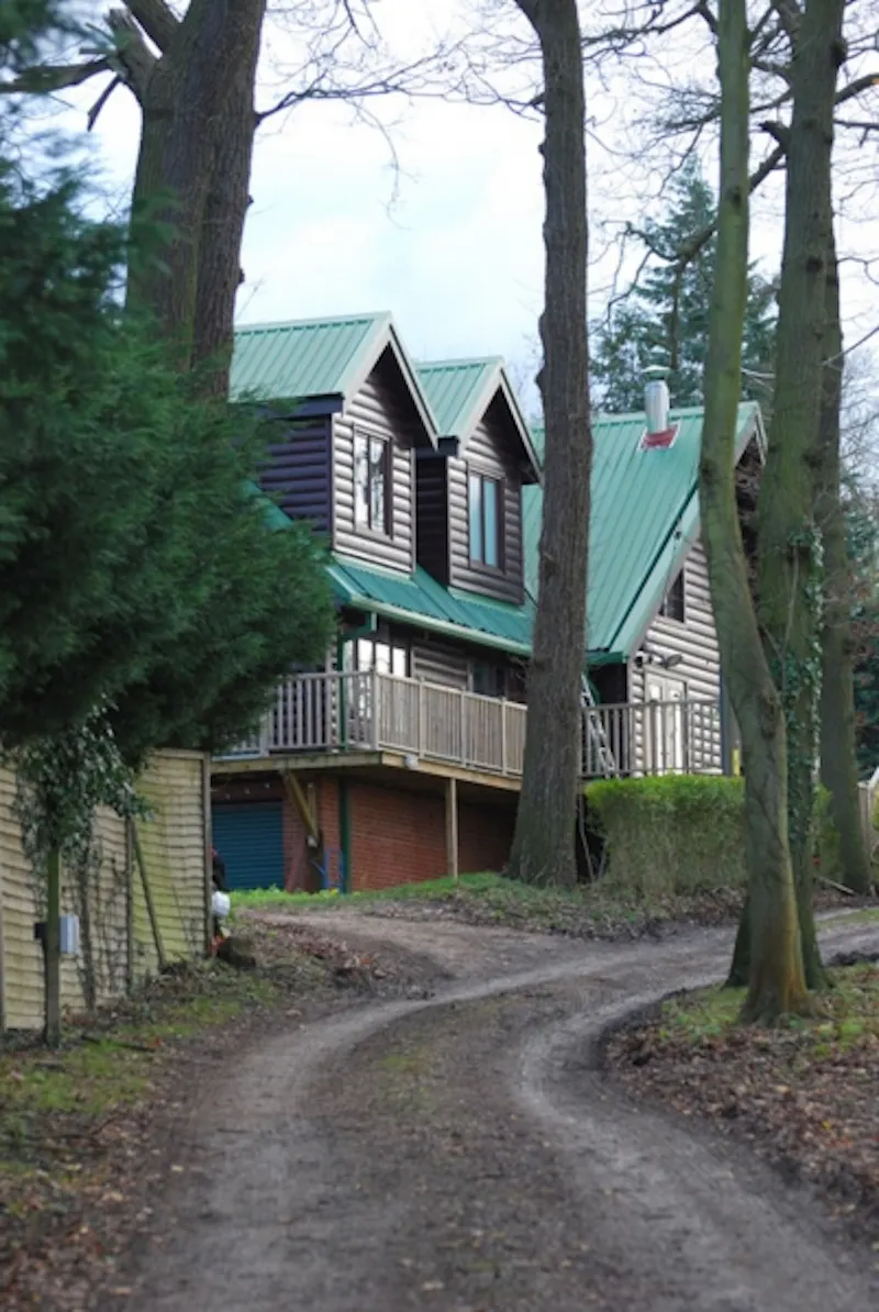 Balcony at Film location C793 in Berkshire (photo 2)