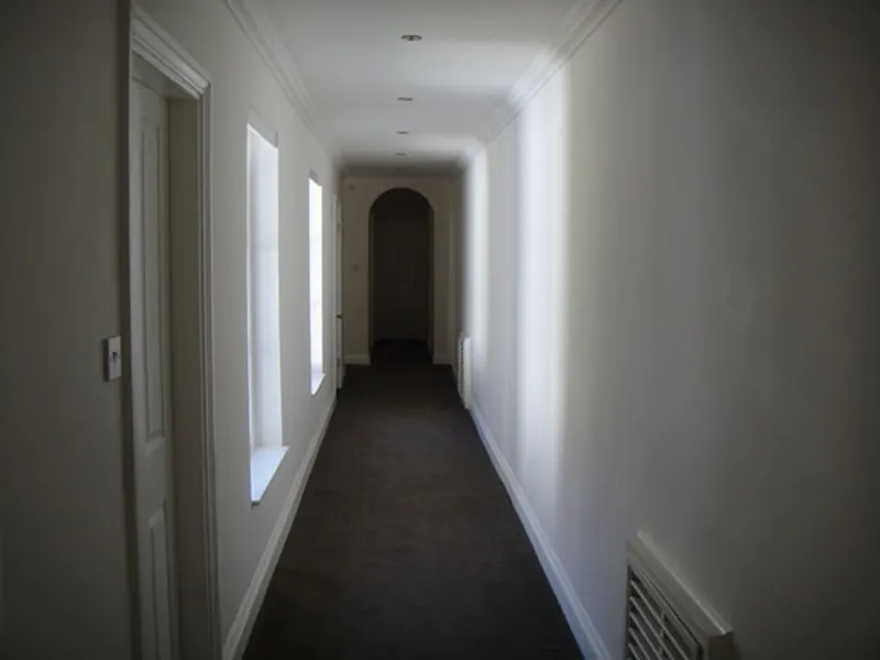 Corridor at Country property in Henley, D2018 (photo 2)