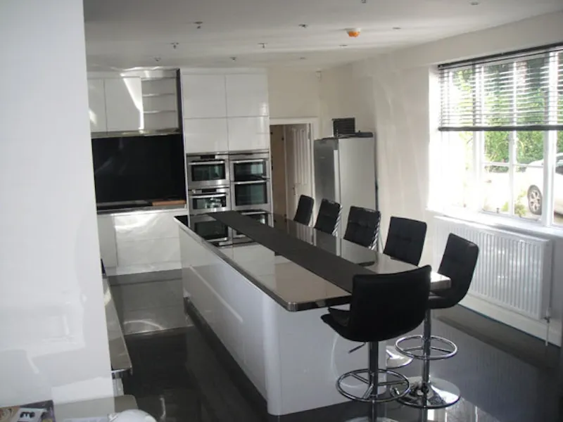 Kitchen at Country property in Henley, D2018 (photo 7)