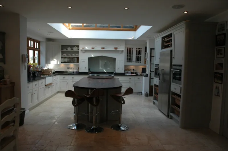 Country Shiplake ballroom home, C796 (photo 4)